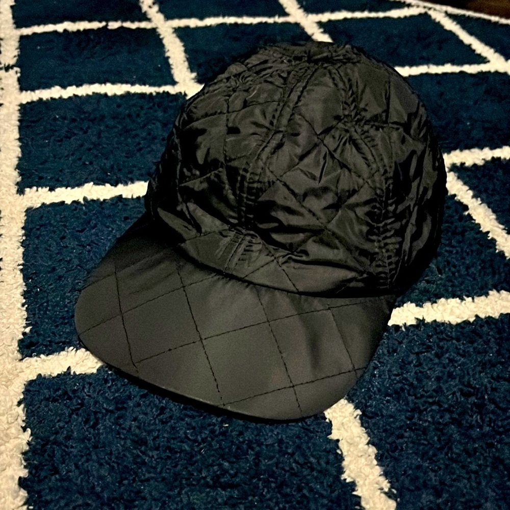 Puffer black cap adjustable